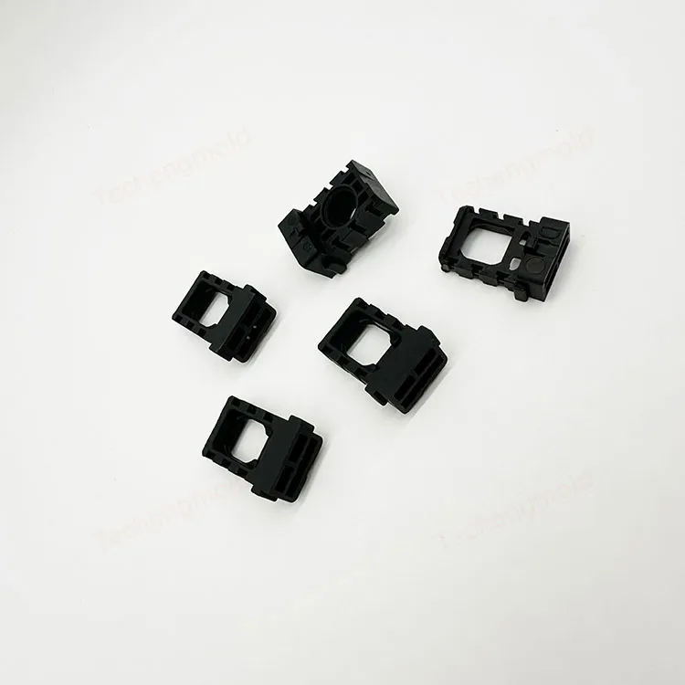 特诚科技PEI精密注塑件实拍 3